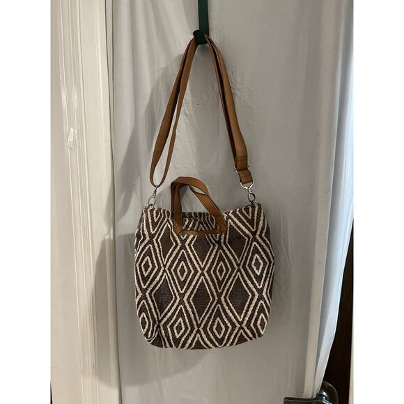 thirty-one Handbags - Thirty One Brown Diamond Pattern Retro Metro Hobo Crossbody Bag 14x10x4